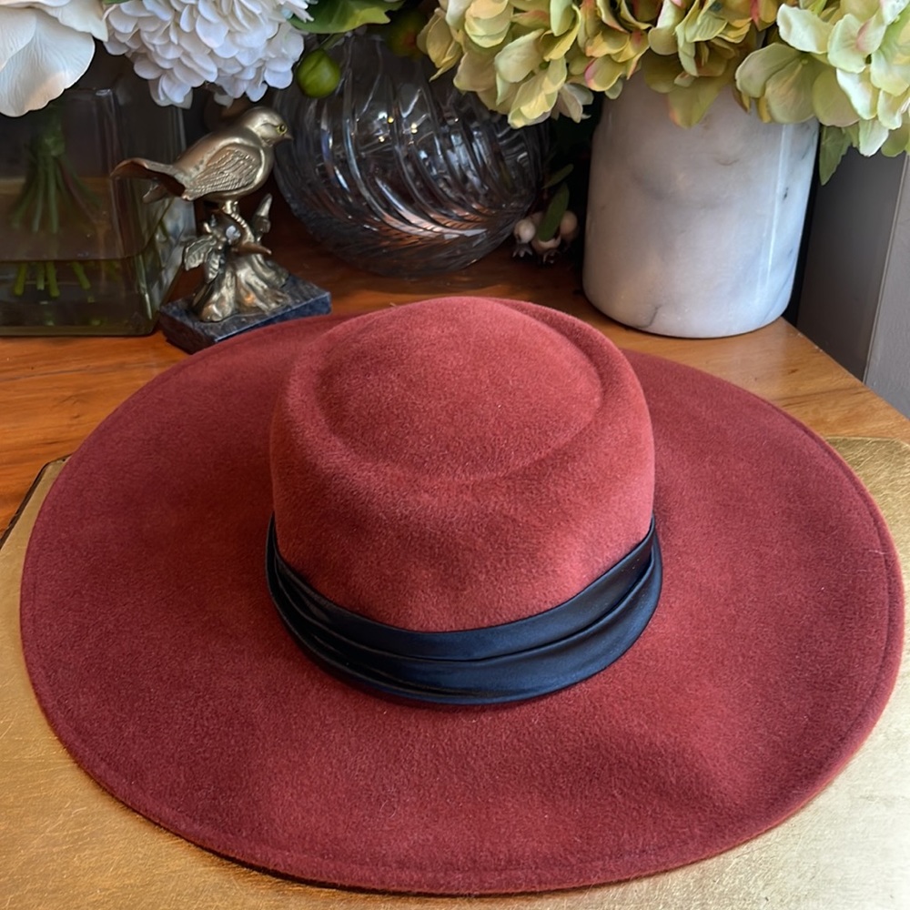 Omnichap Lyon France Wool Hat